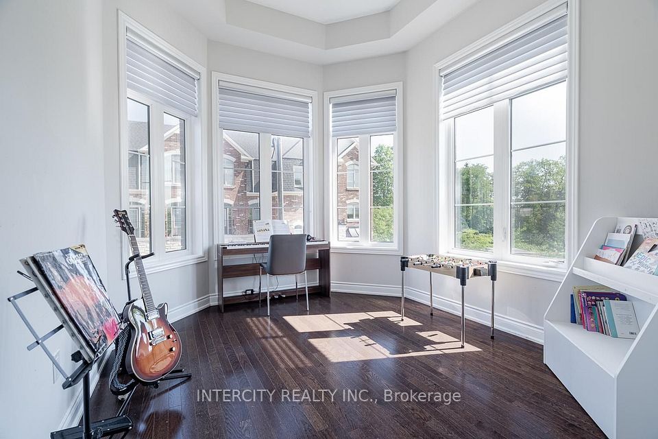 1331 Major Mackenzie Drive W 116, Vaughan, ON L6A 4W4 18