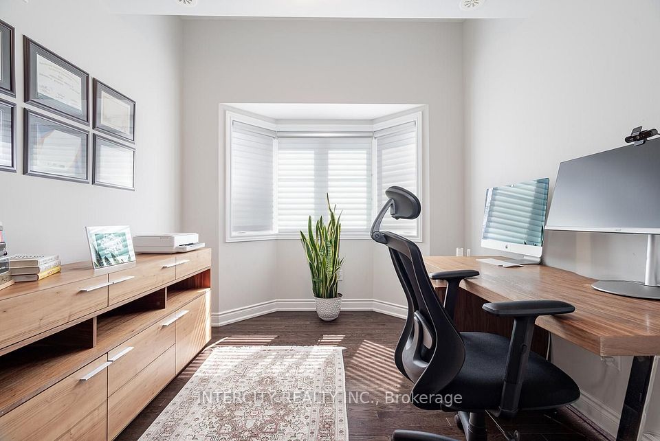 1331 Major Mackenzie Drive W 116, Vaughan, ON L6A 4W4 22