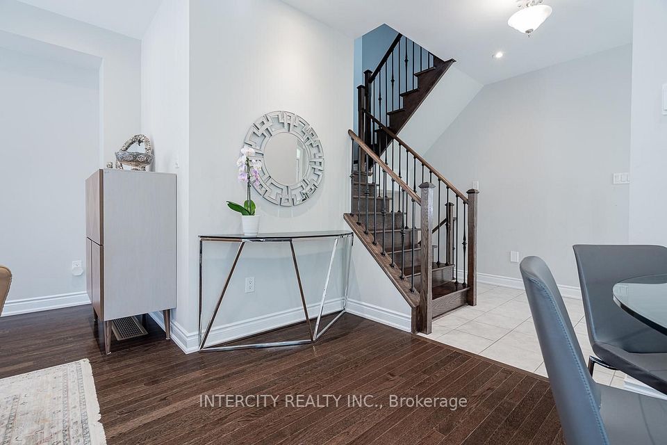 1331 Major Mackenzie Drive W 116, Vaughan, ON L6A 4W4 14