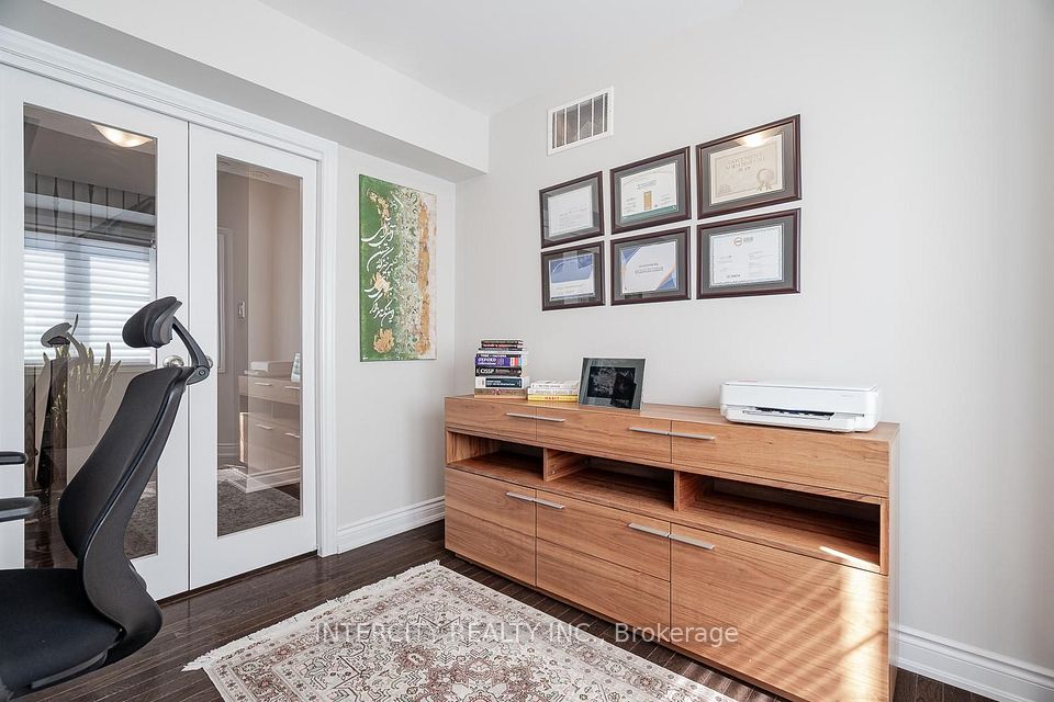 1331 Major Mackenzie Drive W 116, Vaughan, ON L6A 4W4 23