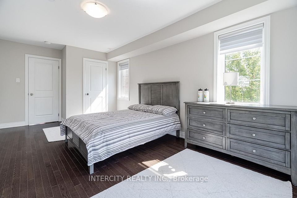 1331 Major Mackenzie Drive W 116, Vaughan, ON L6A 4W4 25