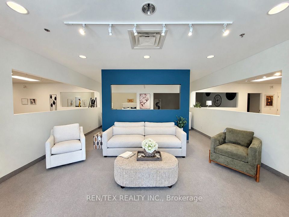 35 Royal Group Crescent 11&12, Vaughan, ON L4H 1X9 2