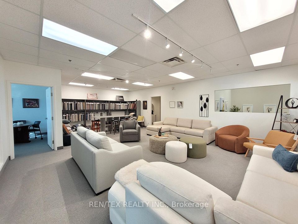 35 Royal Group Crescent 11&12, Vaughan, ON L4H 1X9 5