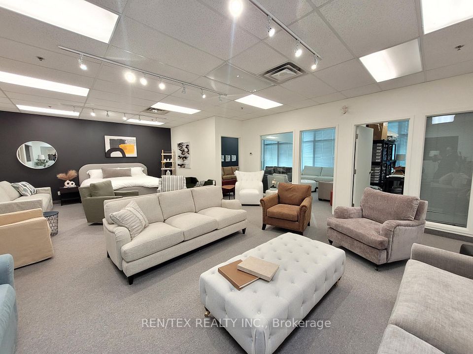 35 Royal Group Crescent 11&12, Vaughan, ON L4H 1X9 4