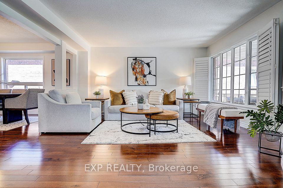 499 Silken Laumann Drive, Newmarket, ON L3X 2H9 3