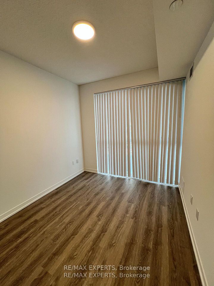 8 Interchange Way 2803, Vaughan, ON L4K 5Z7 8