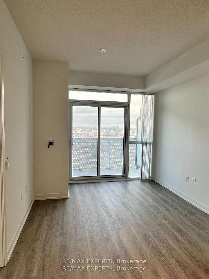 8 Interchange Way 2803, Vaughan, ON L4K 5Z7 9