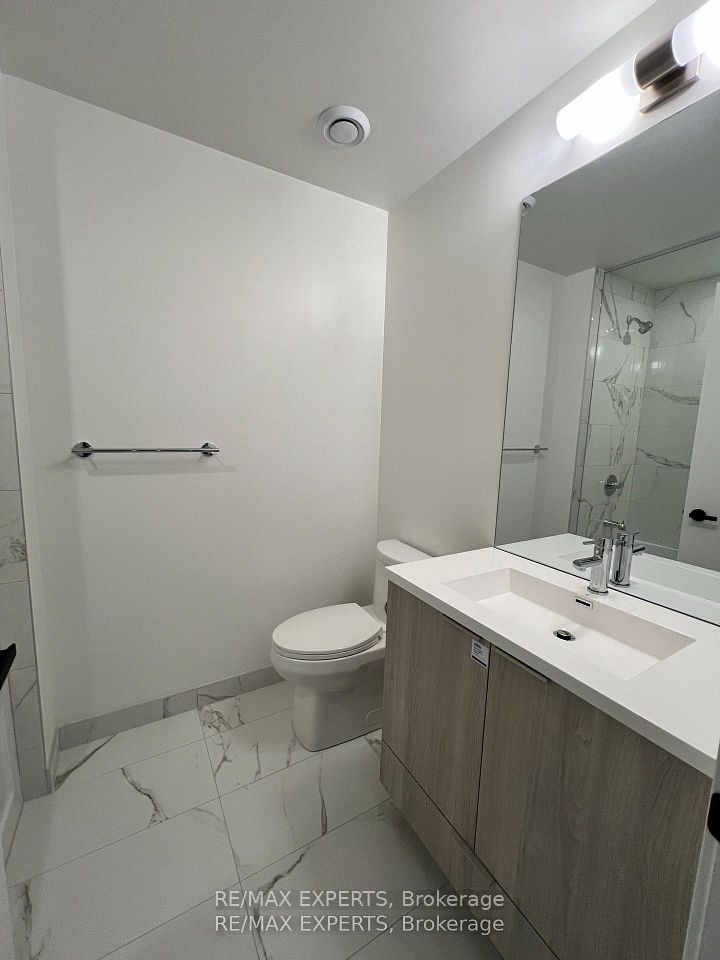 8 Interchange Way 2803, Vaughan, ON L4K 5Z7 14
