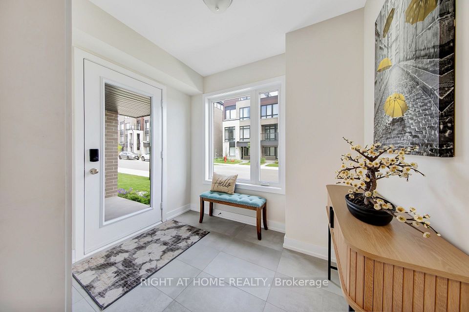 Att/Row/Townhouse at 62 Ingersoll Lane, Richmond Hill, ON L4E 1G9