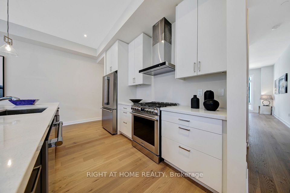 62 Ingersoll Lane, Richmond Hill, ON L4E 1G9 11