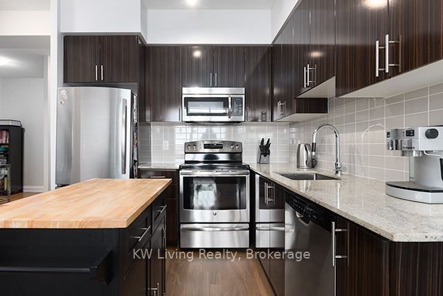 7161 Yonge Street 517, Markham, ON L3T 0C8 5