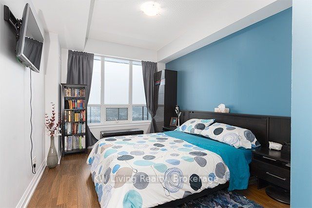 7161 Yonge Street 517, Markham, ON L3T 0C8 7