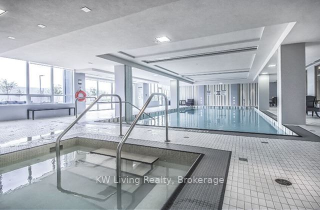 7161 Yonge Street 517, Markham, ON L3T 0C8 11