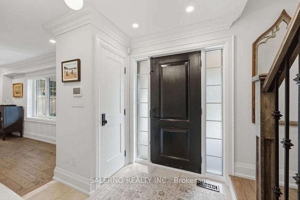 35 Sir Constantine Drive, Markham, ON L3P 2X4 7