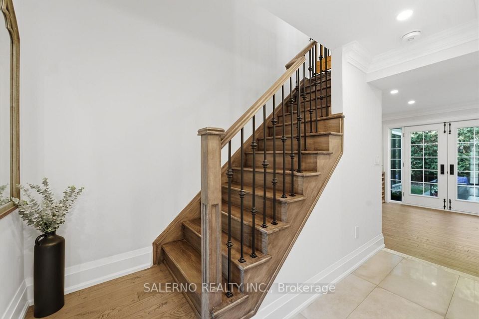 35 Sir Constantine Drive, Markham, ON L3P 2X4 21