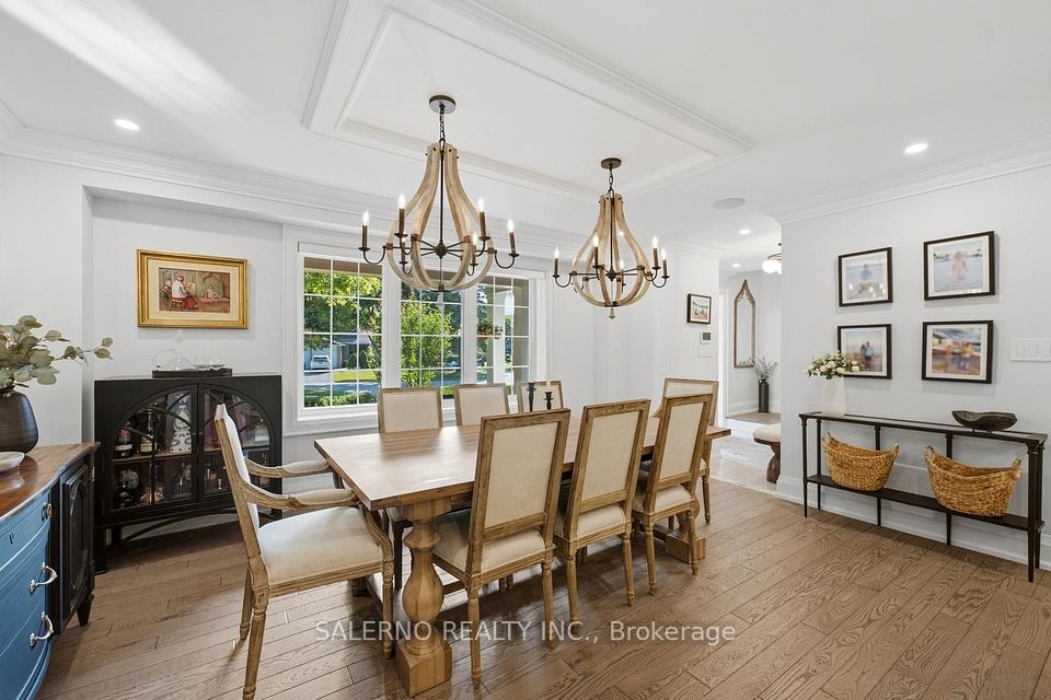 35 Sir Constantine Drive, Markham, ON L3P 2X4 16