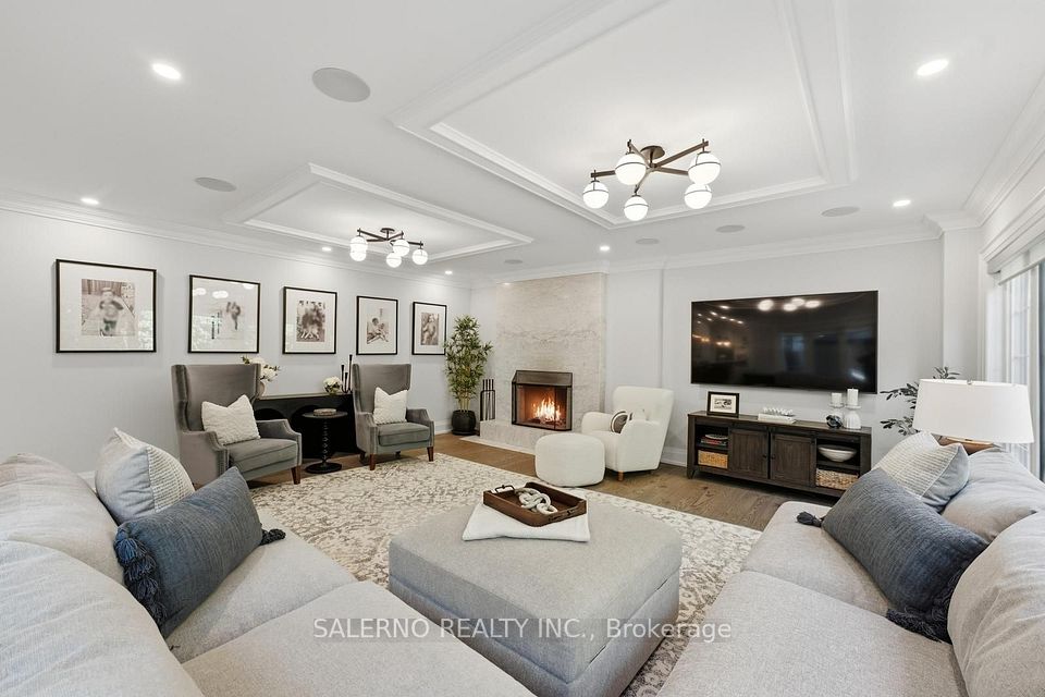 35 Sir Constantine Drive, Markham, ON L3P 2X4 18
