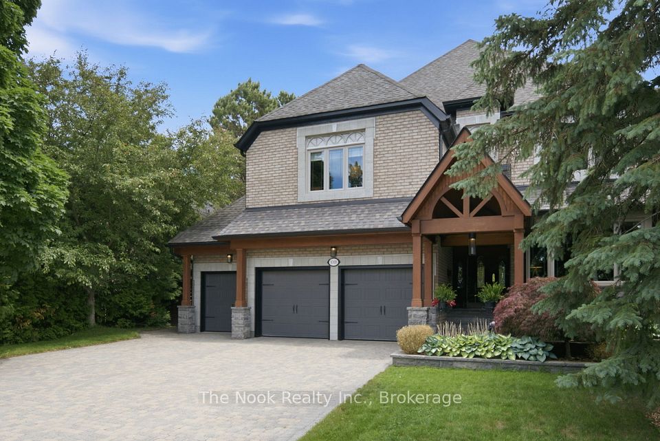 1018 Lockwood Circle, Newmarket, ON L3X 1M2 3
