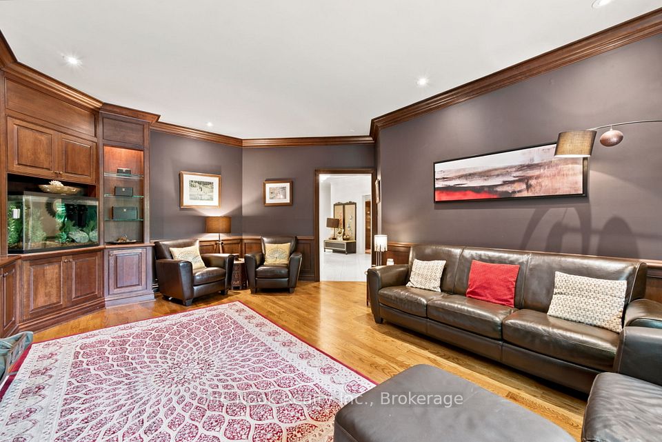 1018 Lockwood Circle, Newmarket, ON L3X 1M2 14