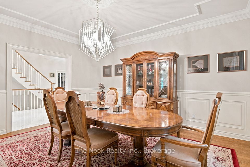 1018 Lockwood Circle, Newmarket, ON L3X 1M2 17