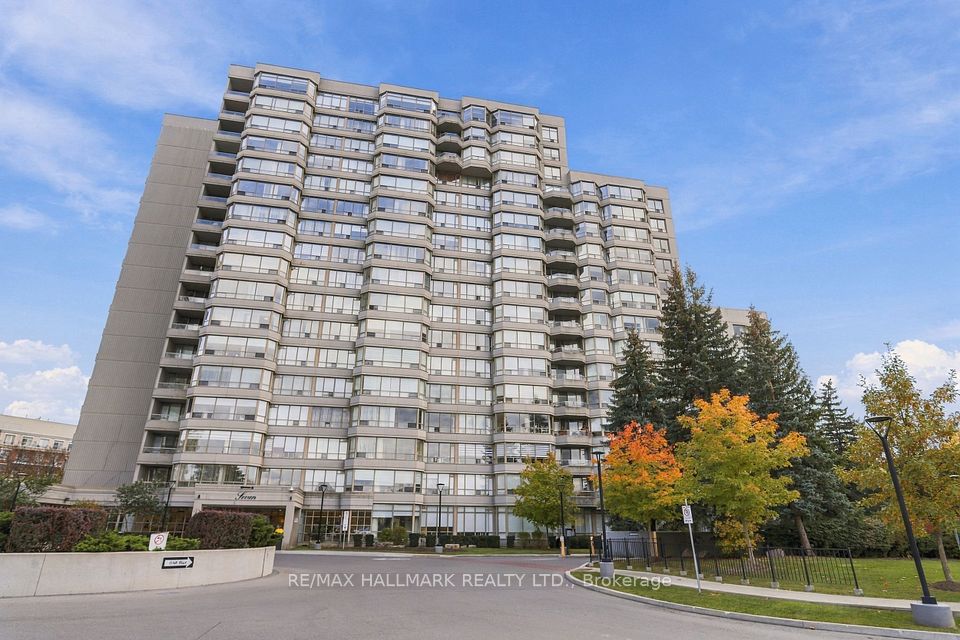 Condo Apartment at 7 Townsgate Drive 415, Vaughan, ON L4J 7Z9