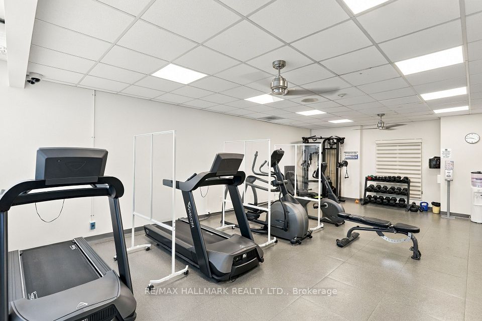 7 Townsgate Drive 415, Vaughan, ON L4J 7Z9 24