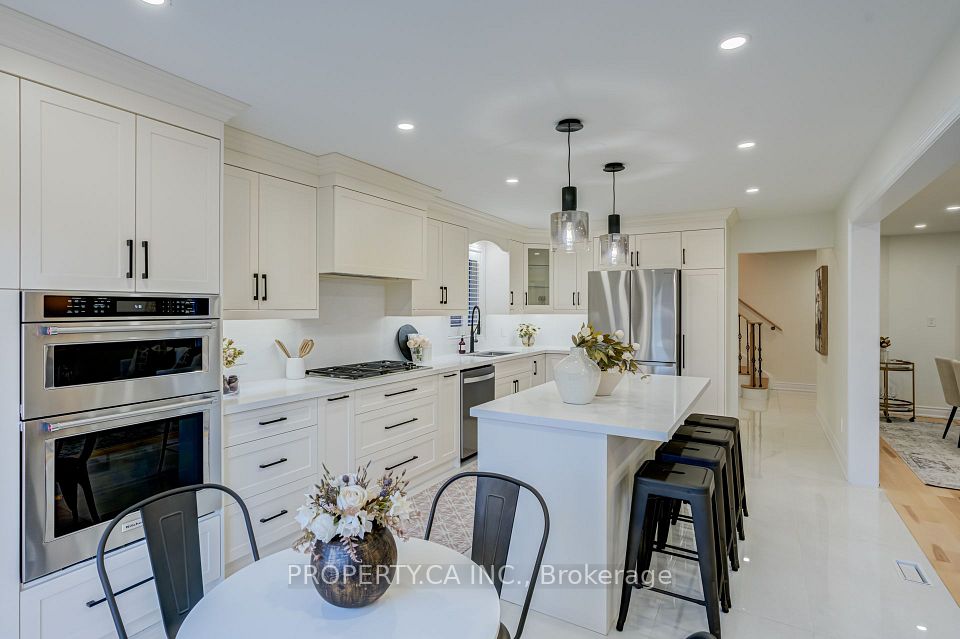 131 Giotto Crescent, Vaughan, ON L6A 3N7 9