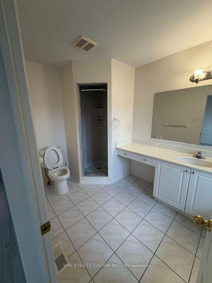 730 Castlemore Avenue, Markham, ON L6E 1M9 14