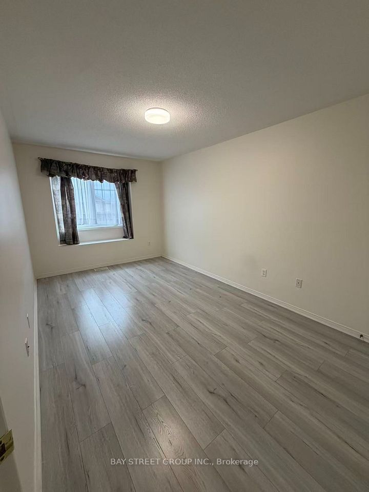 730 Castlemore Avenue, Markham, ON L6E 1M9 16