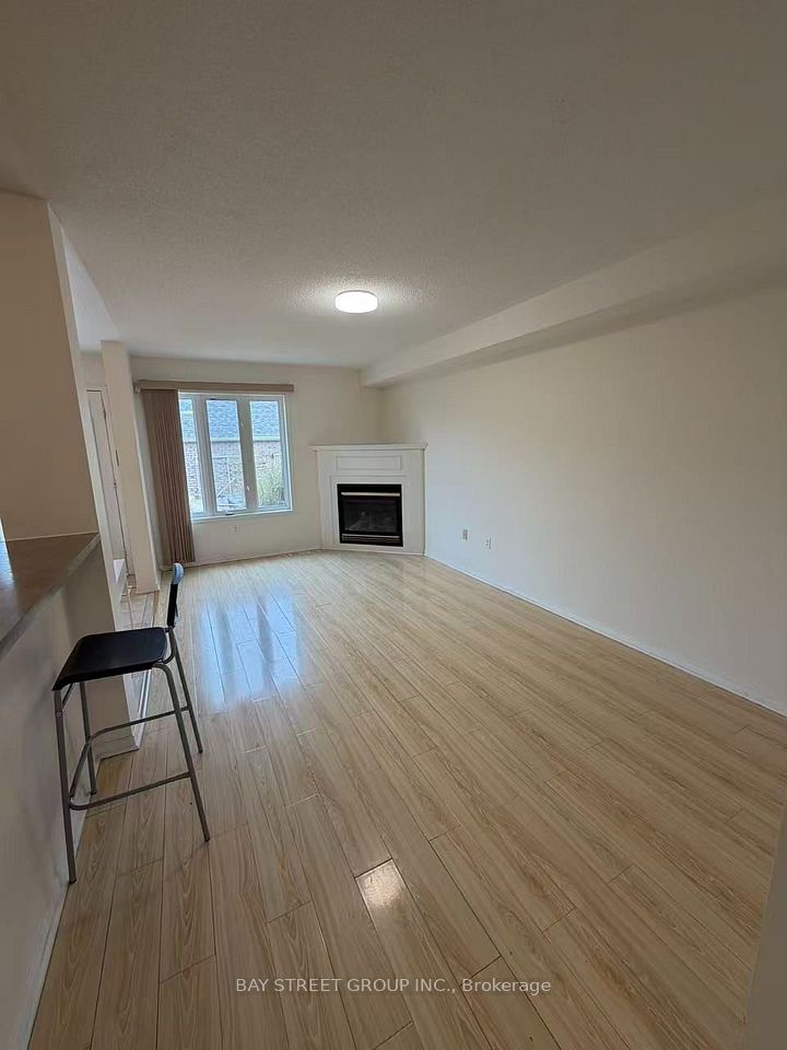 730 Castlemore Avenue, Markham, ON L6E 1M9 9