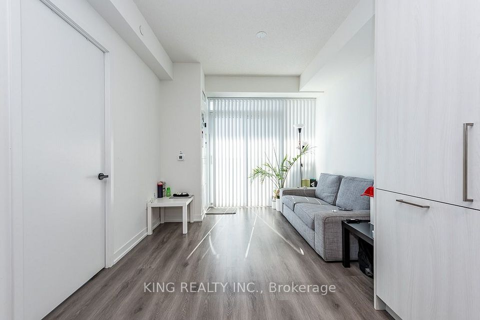 225 Commerce Street 6303, Vaughan, ON L4K 0P9 15