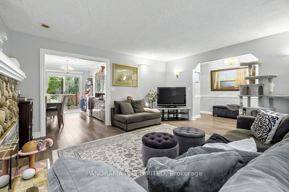 7676 Kipling Avenue, Vaughan, ON L4L 1Y6 9