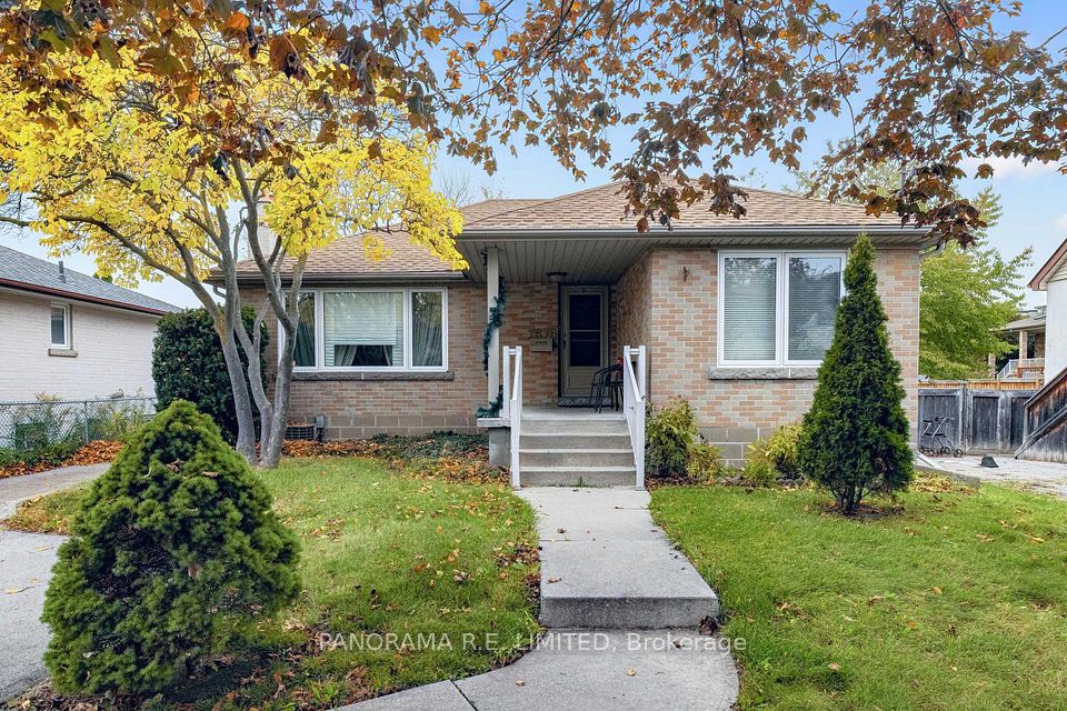 Detached at 7676 Kipling Avenue, Vaughan, ON L4L 1Y6
