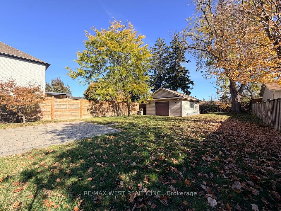 8243 Kipling Avenue, Vaughan, ON L4L 2A5 15