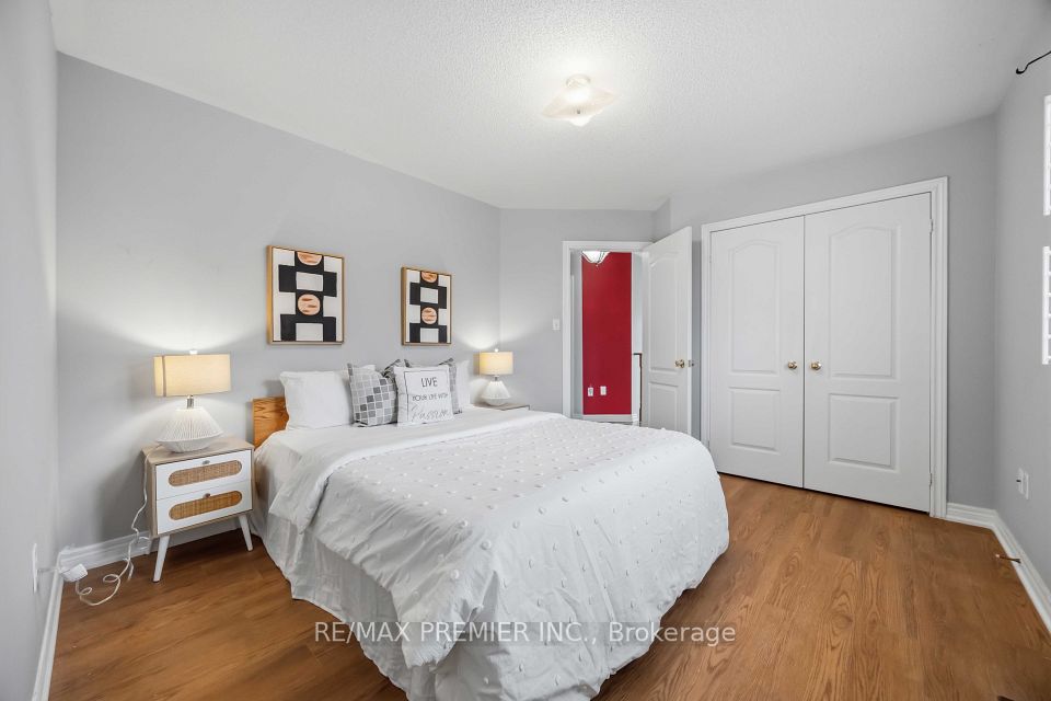40 Ann Louise Crescent, Markham, ON L3S 0A8 24