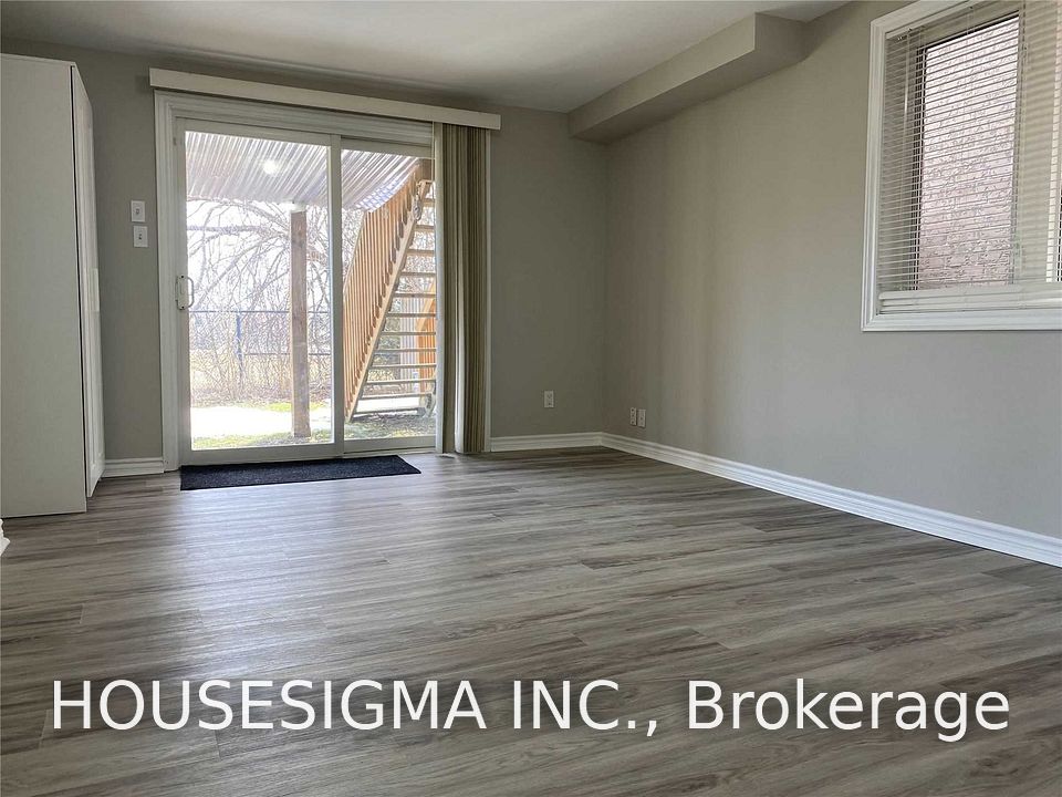 329 Bathurst Glen Drive B1, Vaughan, ON L4J 9A3 6
