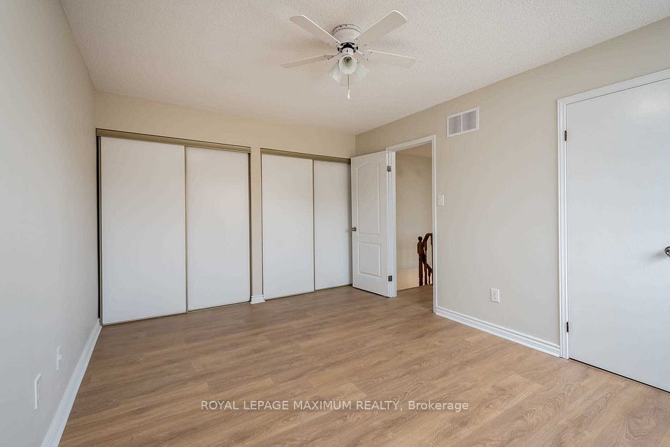 97 Coles Avenue, Vaughan, ON L4L 1L8 22