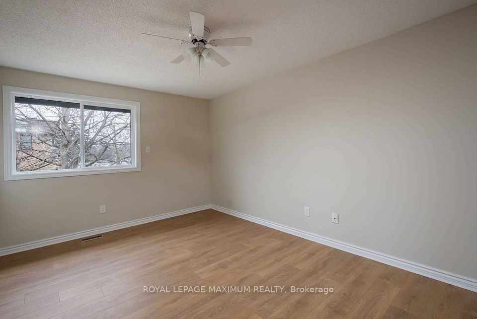 97 Coles Avenue, Vaughan, ON L4L 1L8 21