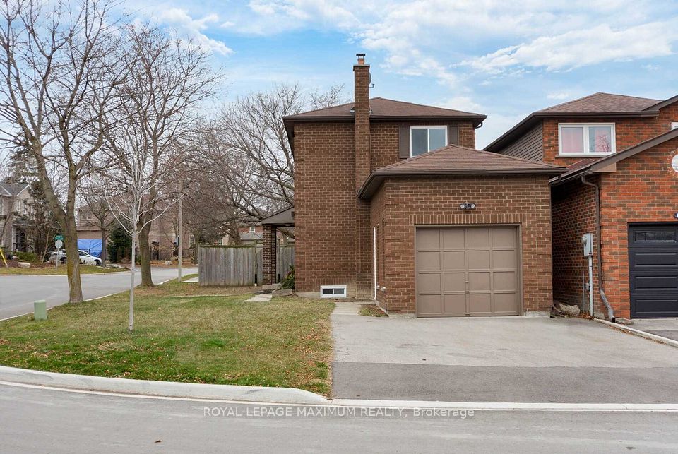 97 Coles Avenue, Vaughan, ON L4L 1L8 3
