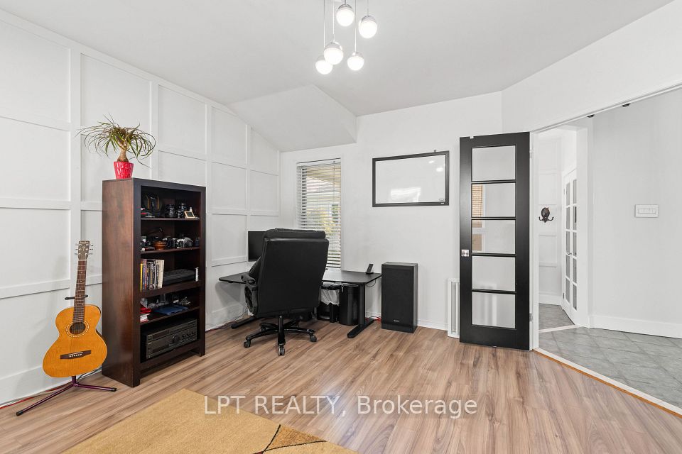 416 Flanagan Court, Newmarket, ON L3X 2E9 11