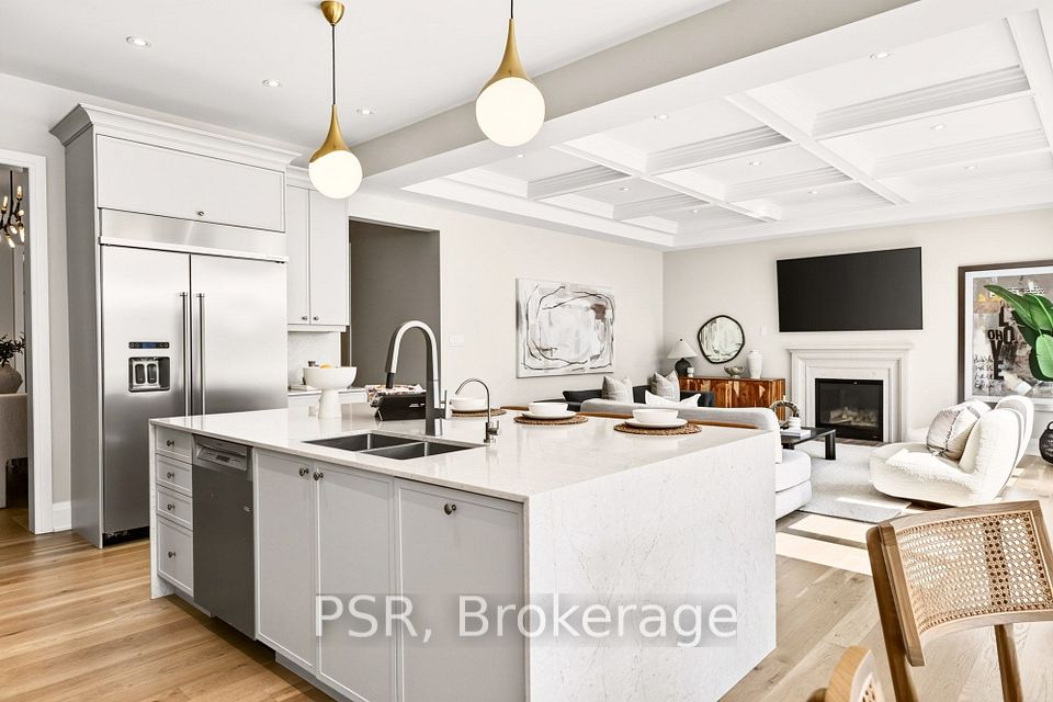 33 Pine Heights Drive, Vaughan, ON L4L 1A6 21