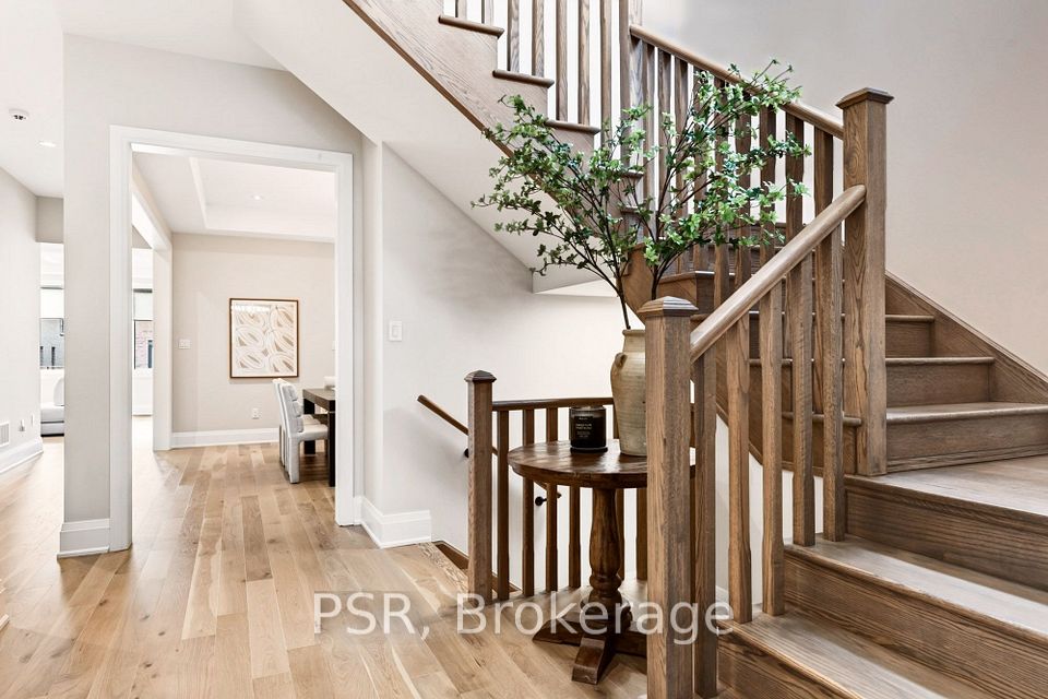 33 Pine Heights Drive, Vaughan, ON L4L 1A6 6