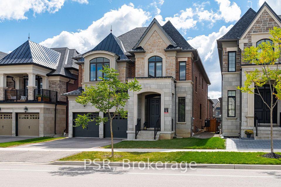 Detached at 33 Pine Heights Drive, Vaughan, ON L4L 1A6