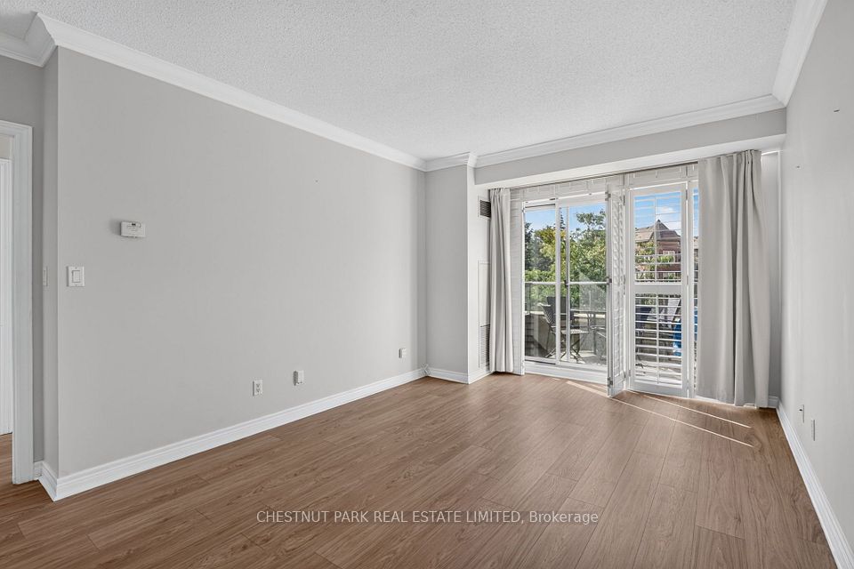 100 Promenade Circle 205, Vaughan, ON L4J 7W7 2