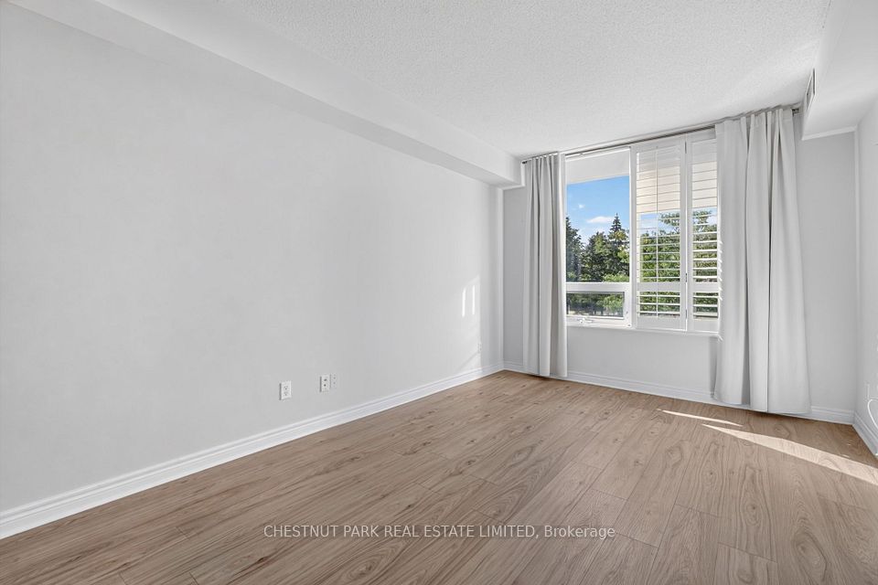 100 Promenade Circle 205, Vaughan, ON L4J 7W7 11