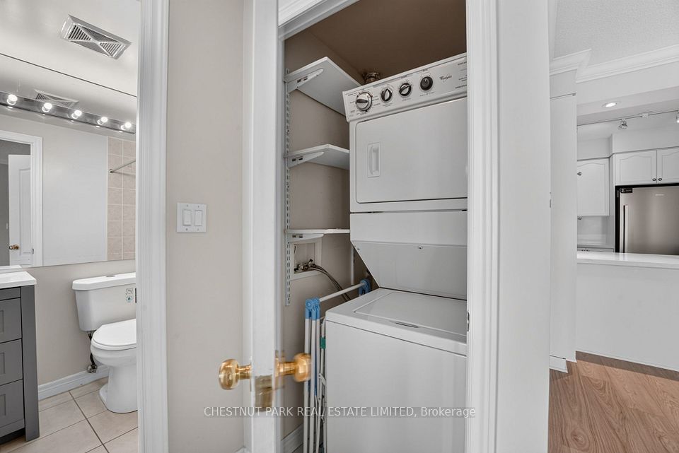 100 Promenade Circle 205, Vaughan, ON L4J 7W7 15