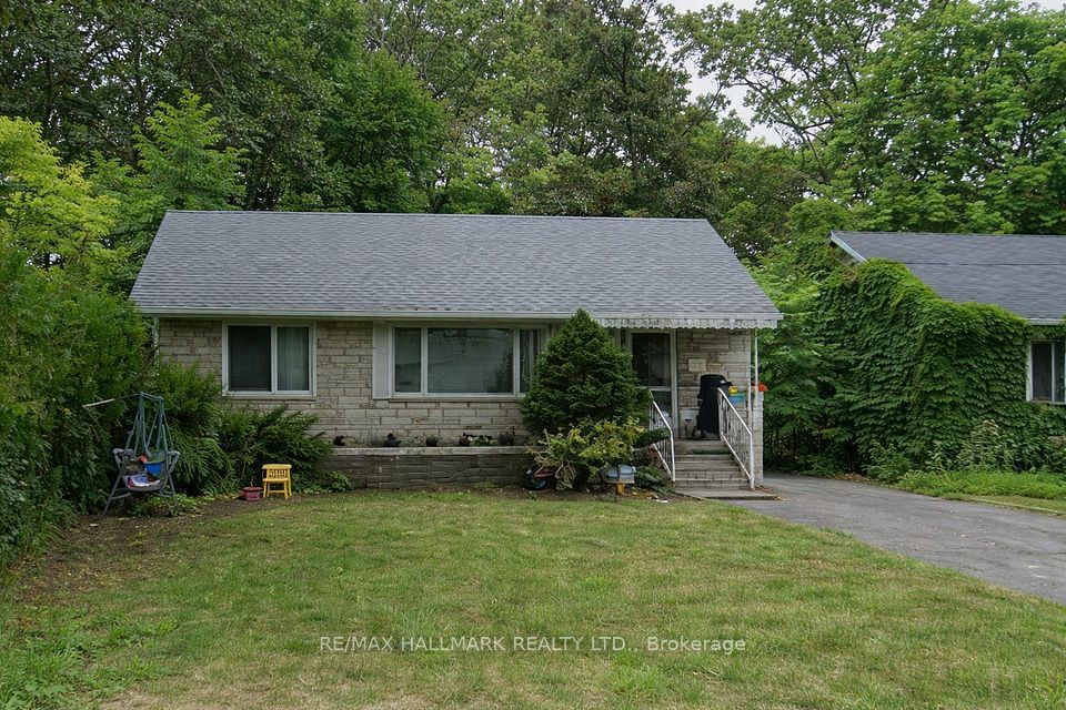 22 Grandview Avenue, Markham, ON L3T 1G8 2