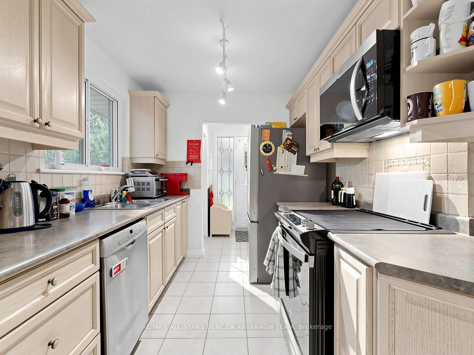 171 Church Street, Markham, ON L3P 2M2 6