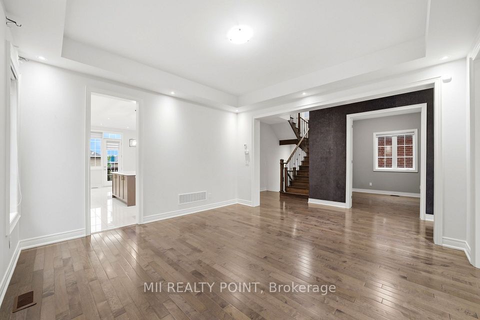 135 Abner Miles Drive, Vaughan, ON L6A 4X4 14