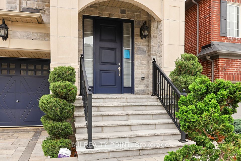 135 Abner Miles Drive, Vaughan, ON L6A 4X4 2